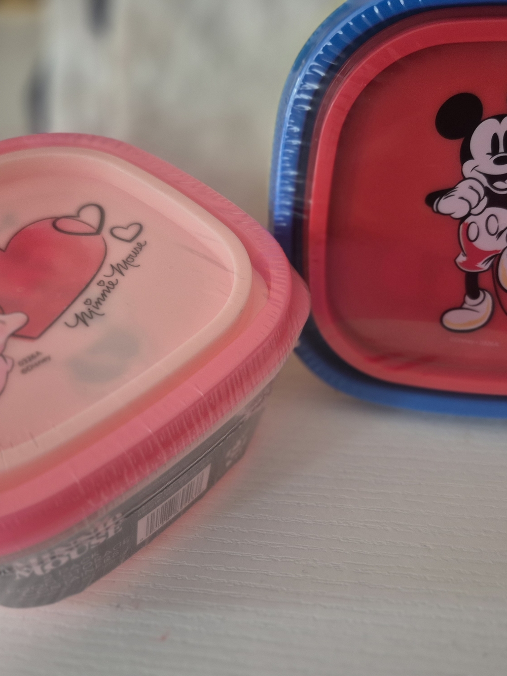 Disney Set of 2 ☆ Four containers Mickey & Minnie Food Storage Lunch Snack Pack